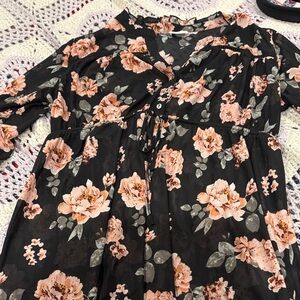 Siren Lily Black and Peach Floral Blouse